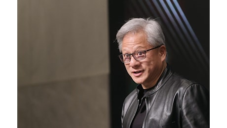 Il culto di Jensen Huang, il nuovo erede di Steve Jobs: ora la sua Nvidia vuole un futuro di Agenti IA