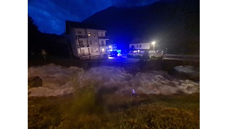 Maltempo, disastrosa alluvione tra Piemonte e Valle d’Aosta: allarme per il lago di Ceresole