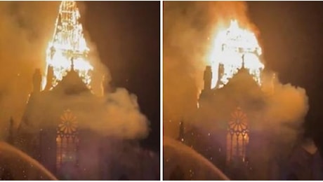 Come Notre Dame a Parigi: l'incendio nella chiesa di Saint-Omer fa crollare la guglia