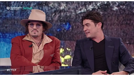 Riccardo Scamarcio e il primo incontro con Johnny Depp: «In un distributore di banzina in Puglia»