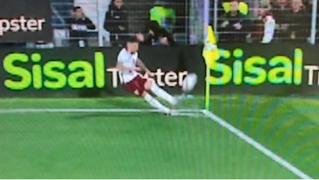 Il Torino come l’Atletico Madrid, Biraghi come Alvarez: gol annullato per doppio tocco
