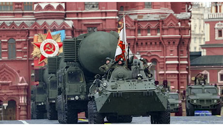 Russia, Giorno della vittoria il 9 maggio: carri armati e stop a internet a Mosca per la parata. I leader al fianco di Putin