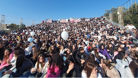 Omaggio a Santo Romano, 5mila studenti in corteo a San Giorgio a Cremano