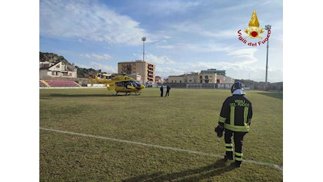 Tragedia a Milazzo: morto il padre coinvolto nello schianto col parapendio insieme alla figlia