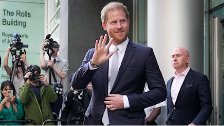 Il principe Harry, l’eredità della bisnonna e il viaggio senza Meghan