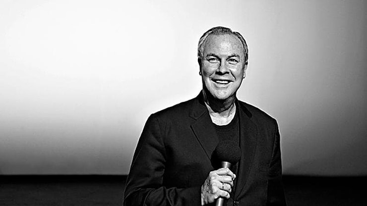 Addio a Bob Wilson, il visionario che ha riscritto le regole del teatro - ArtsLife Addio a Bob Wilson, il visionario che ha riscritto le regole del teatro - ArtsLife
