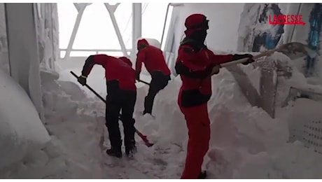 Montagna, alpinisti dispersi sul Gran Sasso: soccorritori tornati a valle