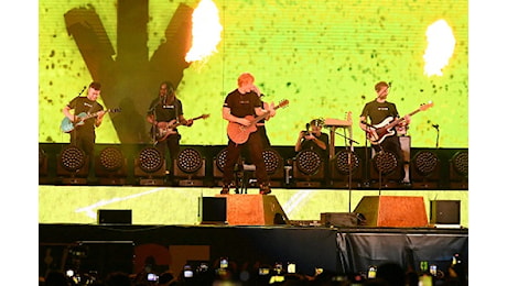 Ed Sheeran conquista il pubblico di Lucca e oggi via con il secondo concerto