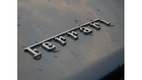 Ferrari chiude un trimestre da record, ma i dazi fanno ancora paura