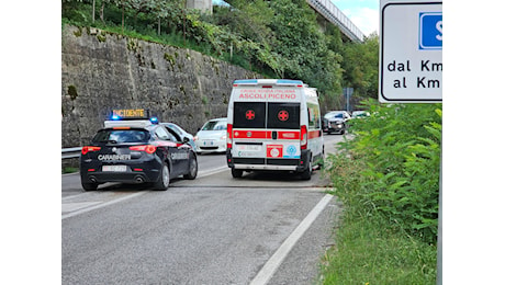 Incidente sull’Ascoli Mare, un morto e 4 feriti nel frontale tra moto e furgone