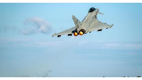 Australia, media: «Eurofighter italiano si schianta, salvo pilota»