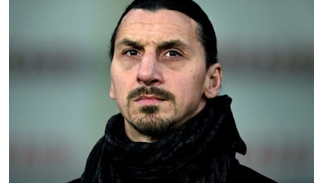 Ibrahimovic all’ambasciata italiana a Riyad: «Ringrazio per l’invito anche se non sono il presidente del Milan. Supercoppa? Ho una speranza precisa»