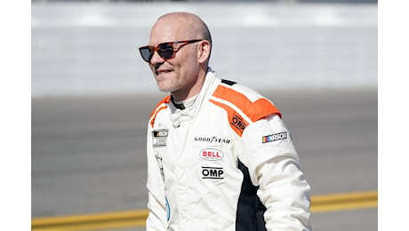 Jacques Villeneuve: “Hamilton potrebbe avere in Ferrari ciò di cui ha più bisogno, ma Leclerc…”