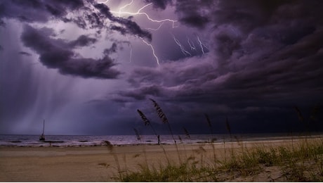 Temporali in vista, allerta meteo per il Ferrarese