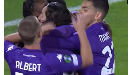 Gol Adli: l’ex Milan SBLOCCA Fiorentina New Saints, prima GIOIA in maglia viola – VIDEO