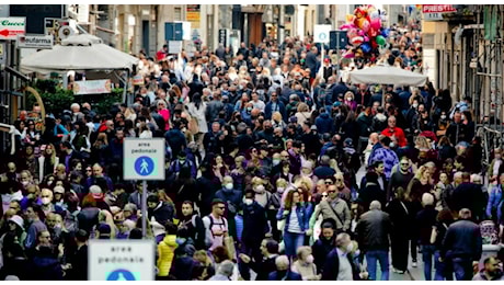 Pasqua, 25 aprile e 1° maggio 2025 a Napoli: il vademecum per cittadinanza e turisti in città