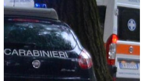 Napoli, reagisce a rapina: 16enne accoltellato sullo scooter