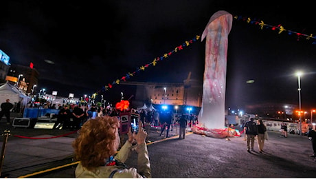 De Luca e il Pulcinella di Pesce: “Non l’ho visto...”