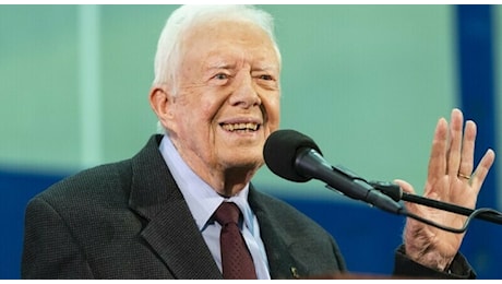 Jimmy Carter, compie 100 anni l'ex Presidente Usa: da giovane agricoltore a premio Nobel per la pace