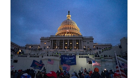 Effetto Trump: rinviati i processi per l'assalto al Capitol