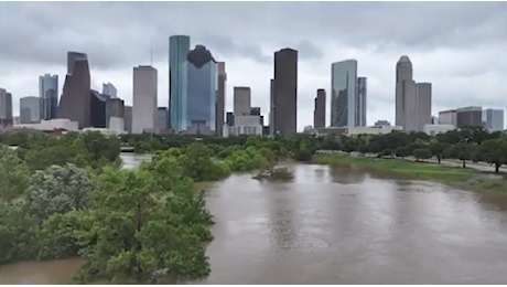 Le immagini dal drone mostrano Houston allagata dopo il passaggio di Beryl