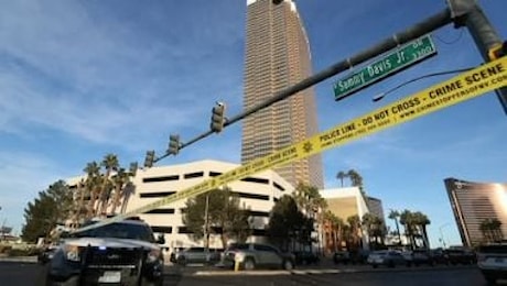 A Las Vegas esplode camion Tesla davanti a Trump hotel, un morto