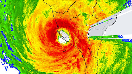 Cronaca meteo - Tifone Krathon, Taiwan travolta da venti a 200km/h