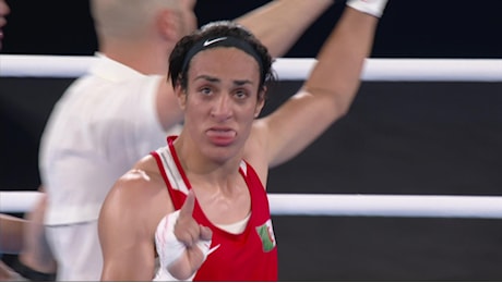 Imane Khelif viene proclamata oro nei -66 kg donne e si scatena: rivedi il momento del verdetto