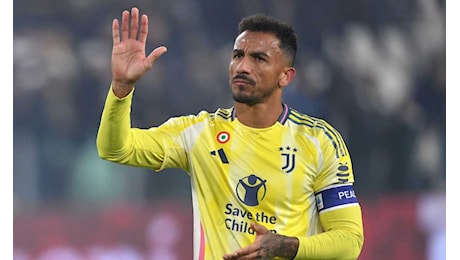 Danilo non convocato per la Supercoppa, saluta la Juventus? Dedica e foto, nuovi indizi per il Napoli