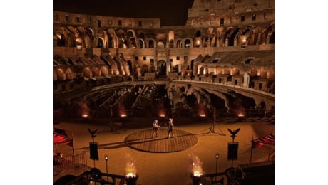 Colosseo, accordo con Airbnb: 16 turisti combatteranno nell'anfiteatro come i gladiatori