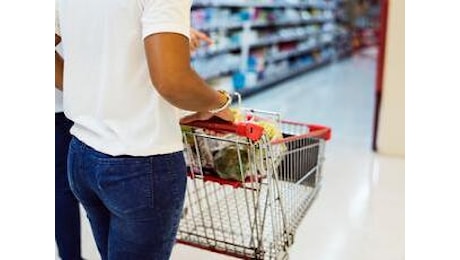 L'inflazione rallenta, ma salgono i prezzi del carrello della spesa