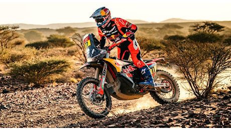 Dakar 2025, alla Ktm tappa, con Luciano Benavides, e primato, sempre con l'australiano Sanders. Lucci (Honda) oggi 20°