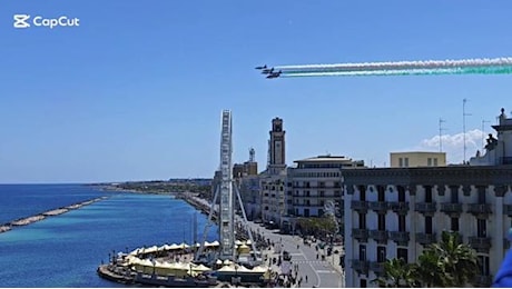 Frecce tricolori in volo a Bari: formazione ridotta dopo l’incidente a Pantelleria