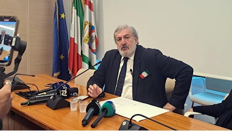 Emiliano col tricolore: “Abbiamo salvato l’unità. Sull’autonomia il ko del governo è totale”