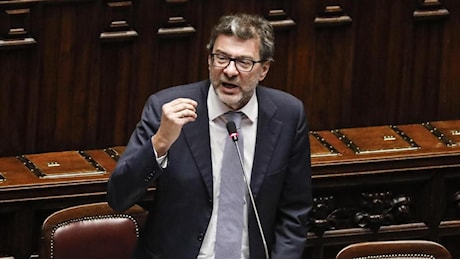 La sforbiciata di Giorgetti: I ministeri taglino o sarò cattivo. Caccia ad almeno tre miliardi