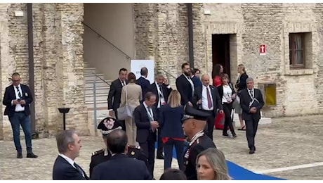 Momenti del G7 Salute ad Ancona: la cerimonia delle strette di mano del ministro della Salute Schillaci alla Mole