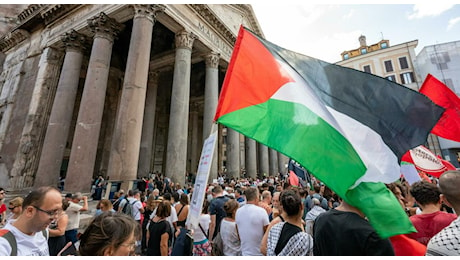 Roma, diretta manifestazione pro Palestina di oggi alle ore 14. Scattati stamattina i controlli ai caselli autostradali e nelle stazioni