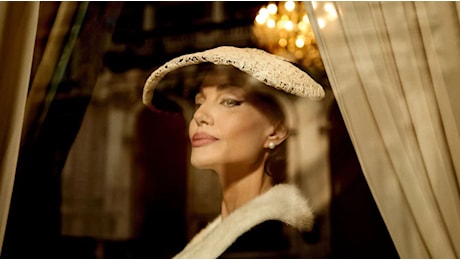 Mostra del Cinema di Venezia: convince a metà il film su Maria Callas con Angelina Jolie