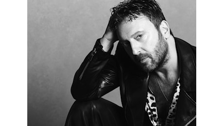 Cesare Cremonini, tra una settimana esce “Alaska baby” e supera i 500mila biglietti venduti per il tour