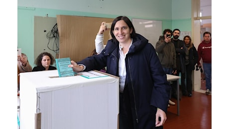 Regionali, è la vittoria di Schlein. Che ora può imporsi sul M5S