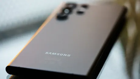 Il Galaxy S25 Ultra si mostra in nuove immagini trapelate