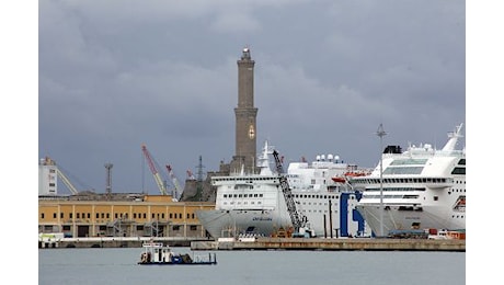 Un operaio muore schiacciato da una ralla nel porto di Genova