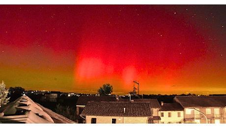 Aurora boreale visibile sul Piemonte e sul nord Italia, ecco le prime spettacolari foto