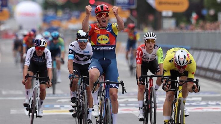 Pedersen vince a Tirana: al danese la prima maglia rosa. Quarto il vicentino Busatto - Il Giornale di Vicenza Pedersen vince a Tirana: al danese la prima maglia rosa. Quarto il vicentino Busatto - Il Giornale di Vicenza